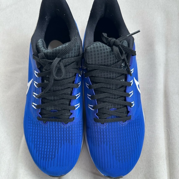 Nike Other - Men Blue Nike Air Zoom Shoes, Size 8, Used